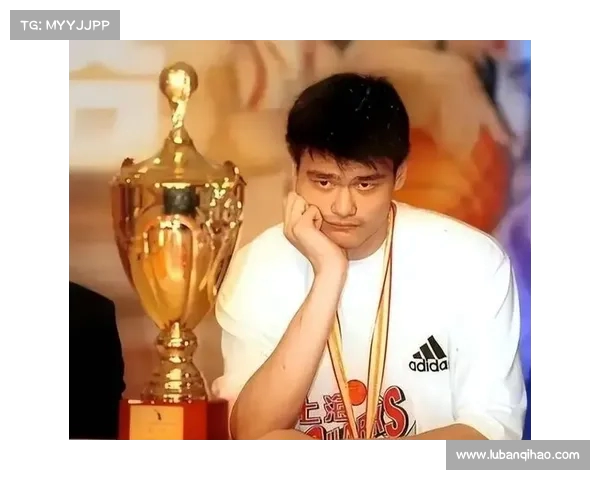 朱俊龙缺席全运会比赛与姚明现身为母校加油助威彰显篮球情怀 朱俊龙缺席全运会比赛与姚明现身为母校加油助威彰显篮球情怀